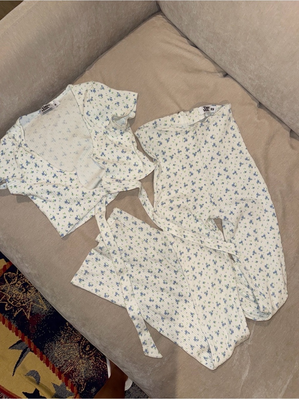Tiger Mist Set! White & Blue Floral